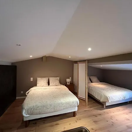 Charmante Maison En Pierre, Avec Terrasse Et Jardin Prive Apartmán