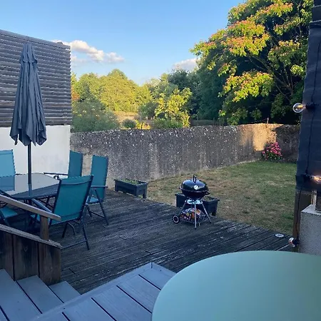 Charmante Maison En Pierre, Avec Terrasse Et Jardin Prive Διαμέρισμα