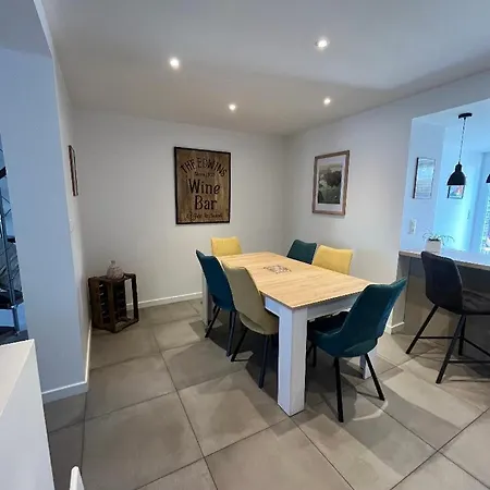 Διαμέρισμα Charmante Maison En Pierre, Avec Terrasse Et Jardin Prive